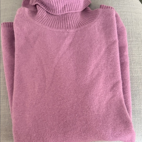 Cashmere 100%Women's Purple Turtleneck Sweater - Picture 12 of 14